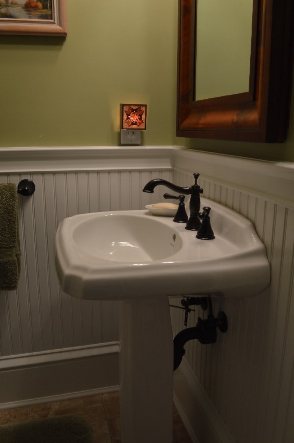 bathsmall3.jpg